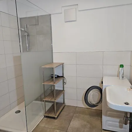 Modern 74 Sqm Apartment, Near Burghausen Muhlthal (Uberackern)