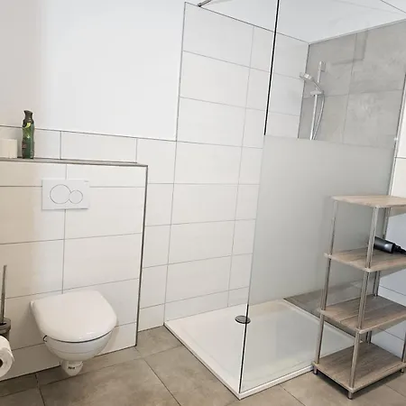 Modern 74 Sqm Apartment, Near Burghausen Muhlthal (Uberackern)