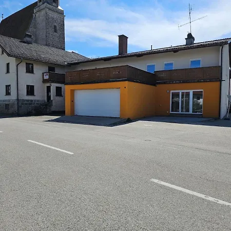 Modern 74 Sqm Apartment, Near Burghausen Muhlthal (Uberackern)