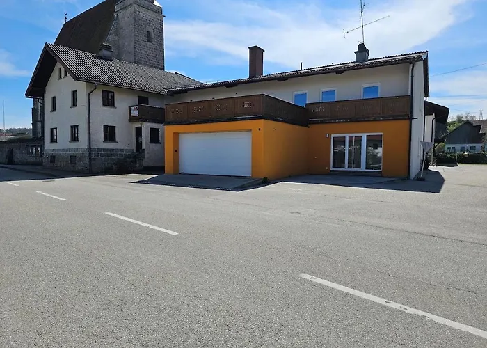 Modern 74 Sqm Apartment, Near Burghausen Muhlthal (Uberackern)